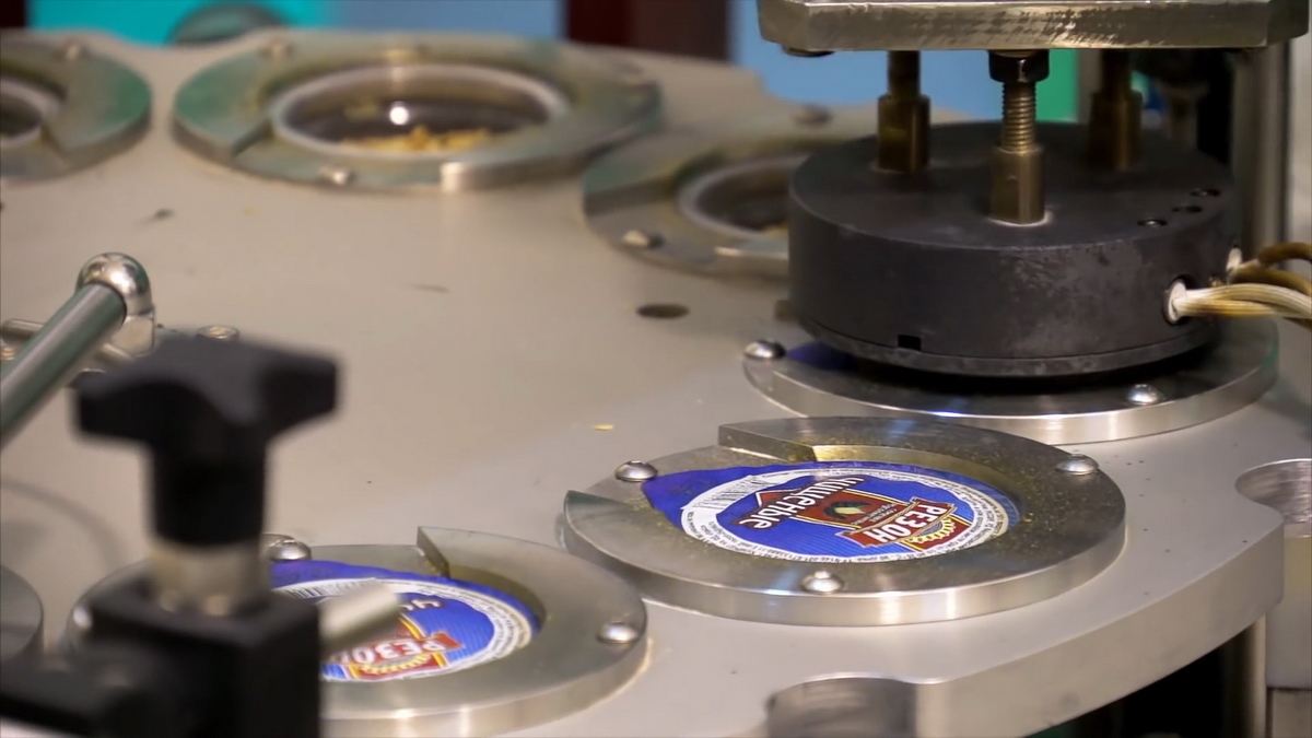 videoplayback.00 04 39 21.