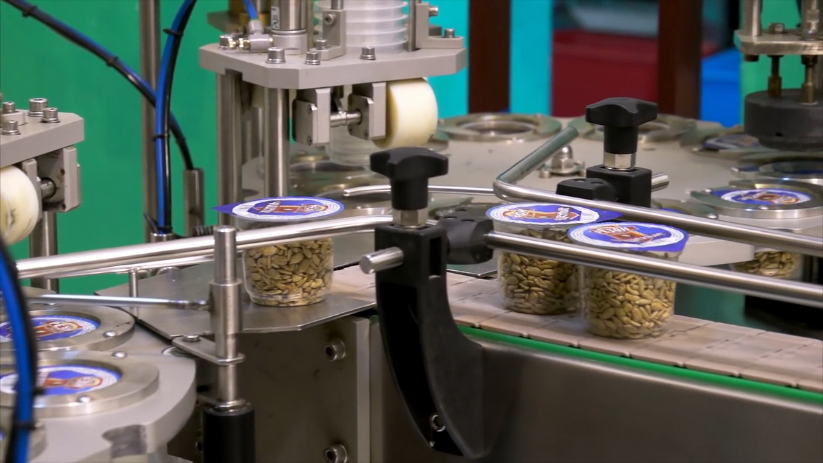 videoplayback.00 04 45 24.