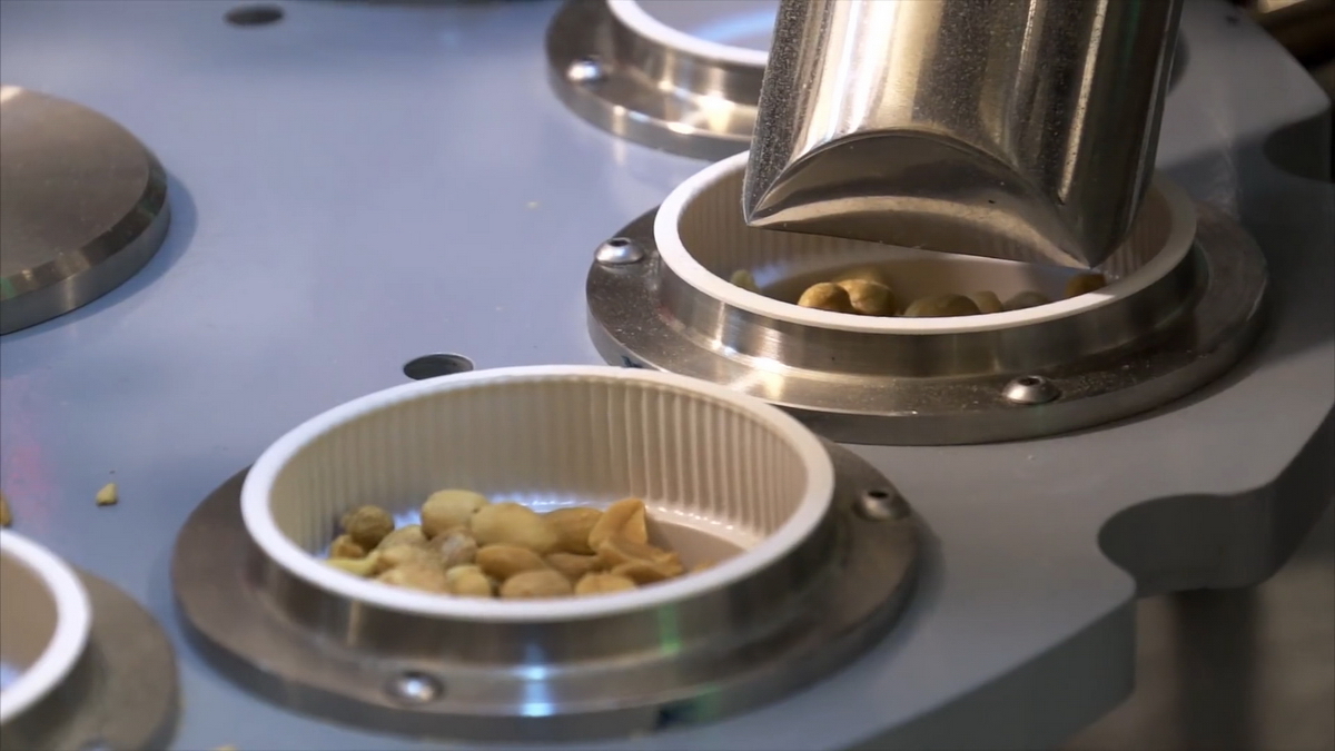 videoplayback.00 05 54 06.